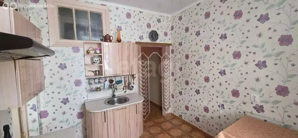 2-комнатная квартира: Березники, улица Челюскинцев, 10 (46 м) - Фото 0