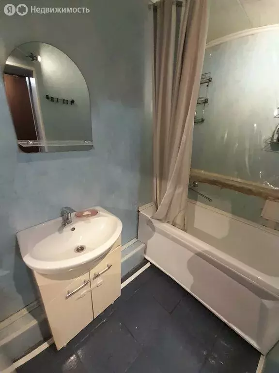 1к в 7-комнатной квартире (17.5 м) - Фото 0