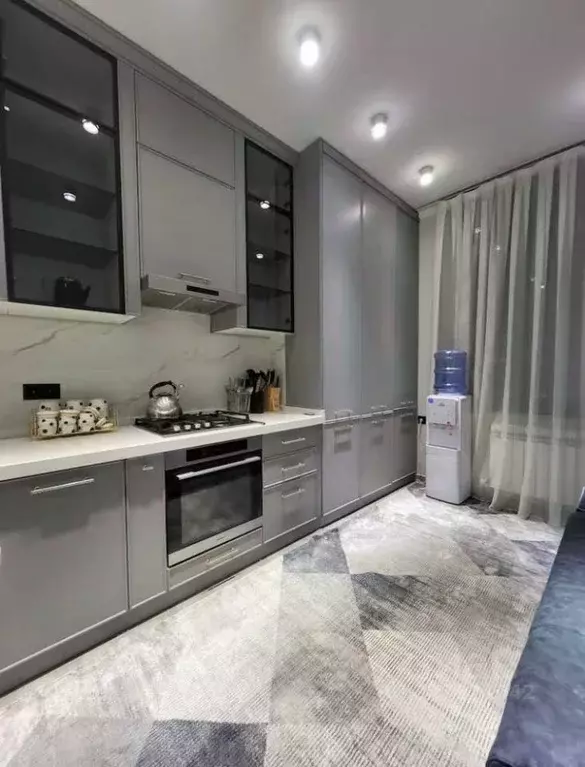 3-к кв. Краснодарский край, Сочи Светлана мкр, ул. Учительская, 33 ... - Фото 1