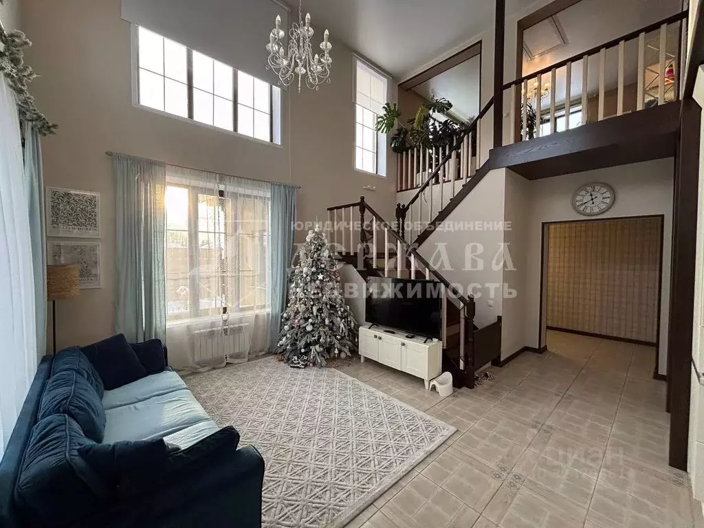 Дом в Кемеровская область, Кемерово ул. Тургенева, 18 (160 м) - Фото 1