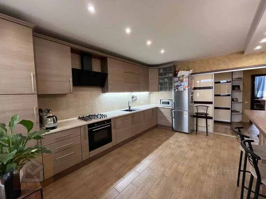 3-к кв. Севастополь просп. Генерала Острякова, 242к1 (120.0 м) - Фото 1