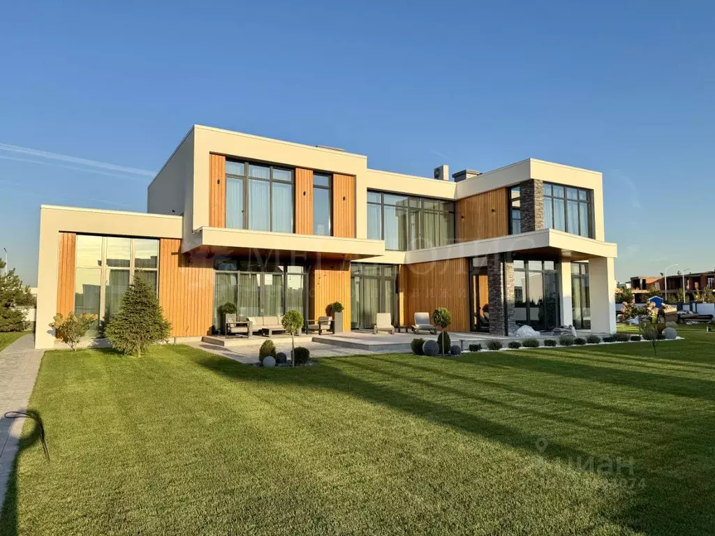 Коттедж в Московская область, Красногорск городской округ, д. ... - Фото 1