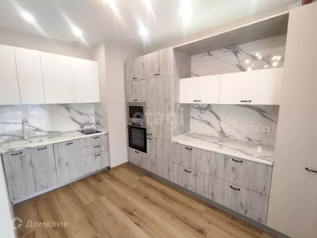 Продаётся 2-к квартира, 60.9 м - Фото 0