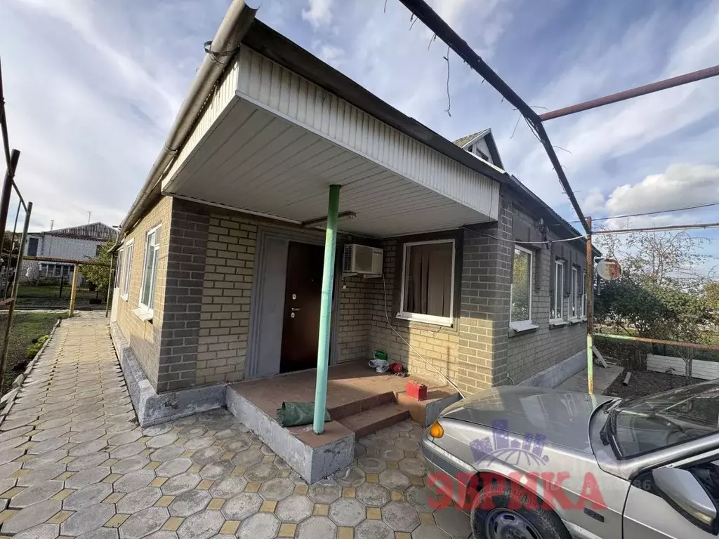 Дом в Краснодарский край, Крымск ул. Луначарского, 75 (76 м) - Фото 0