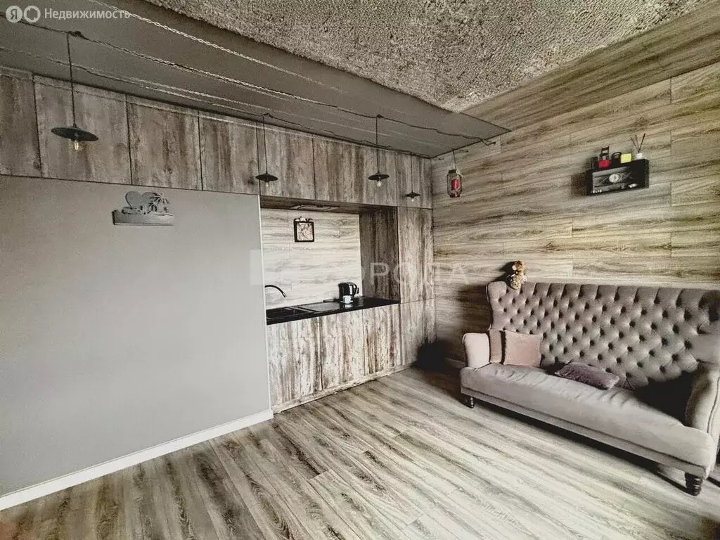 3-комнатная квартира: Новосибирск, улица Кошурникова, 23 (70 м) - Фото 0