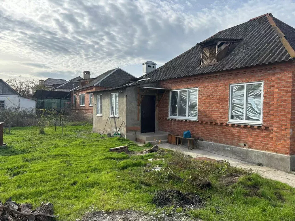 Дом в Крымск, улица Крупской (89 м) - Фото 1