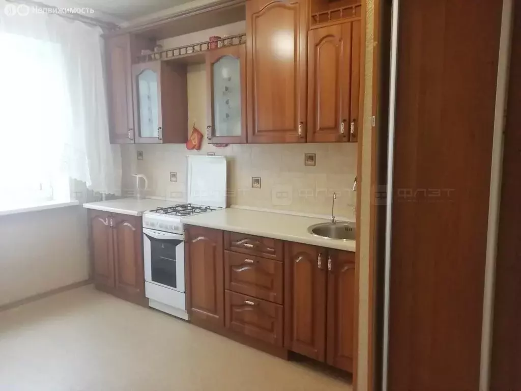 3-комнатная квартира: Казань, улица Юлиуса Фучика, 131 (66.1 м) - Фото 1