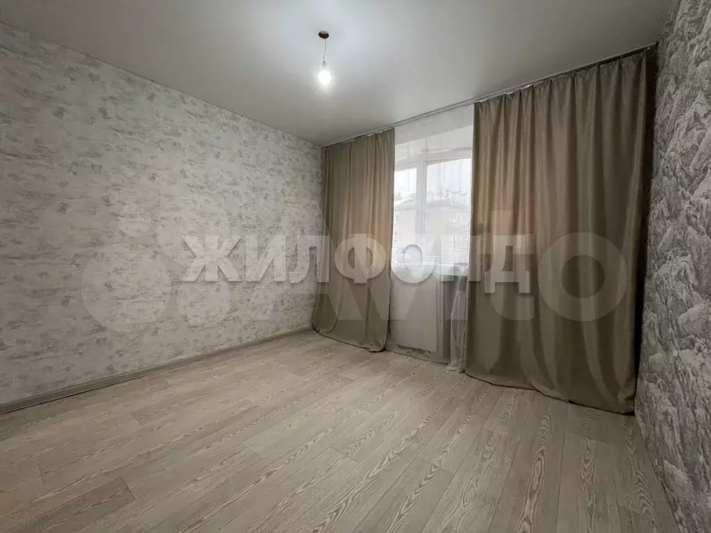 Комната 10,8 м в 1-к., 3/5 эт. - Фото 1