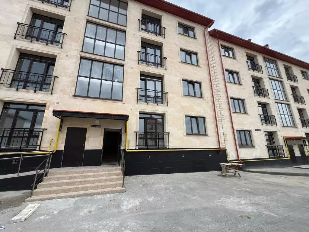 2-к кв. Кабардино-Балкария, Нальчик ул. Шогенова, 50 (64.5 м) - Фото 0