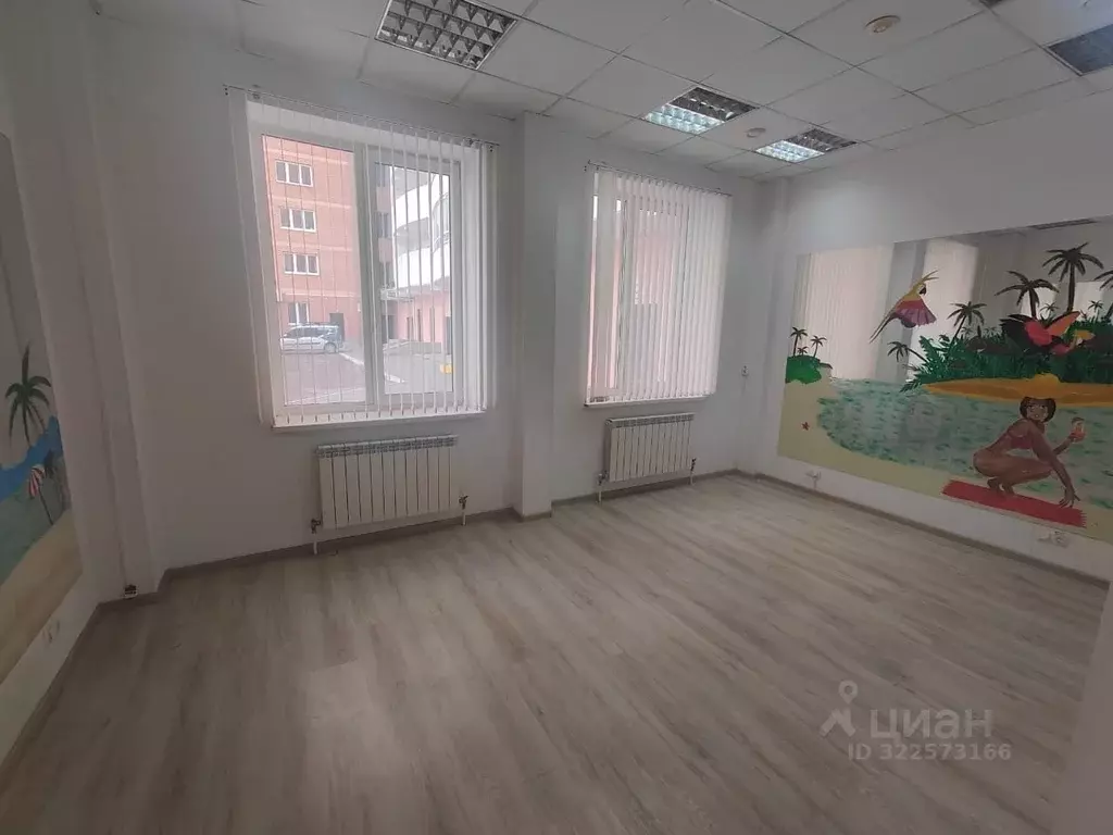 Помещение свободного назначения в Свердловская область, Екатеринбург ... - Фото 1