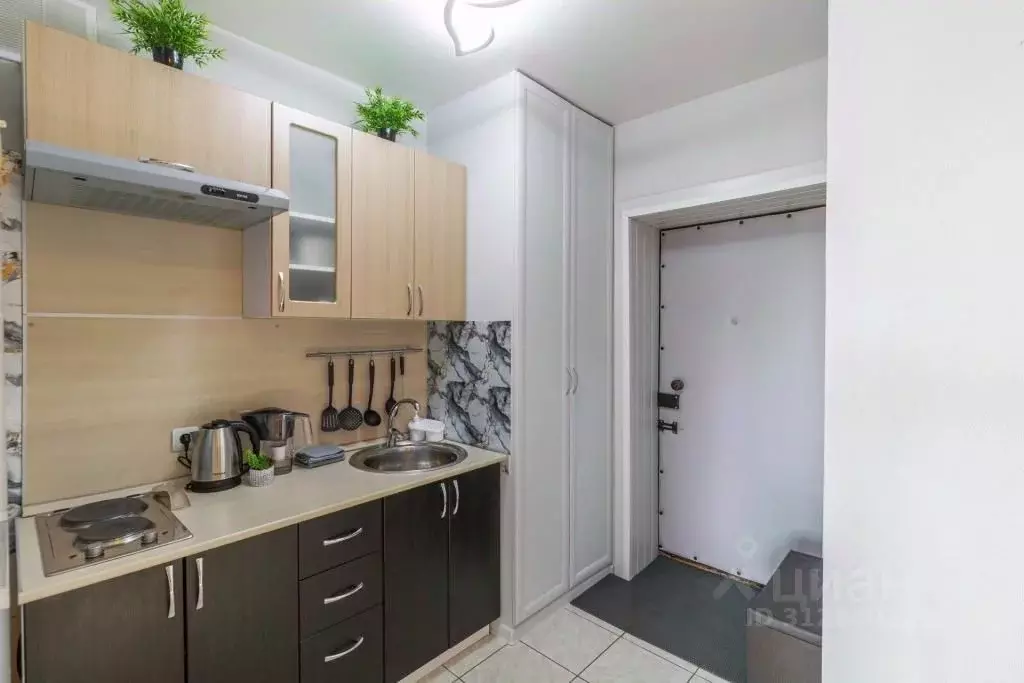 1-к кв. Омская область, Омск Светловская ул., 10 (24.0 м) - Фото 2