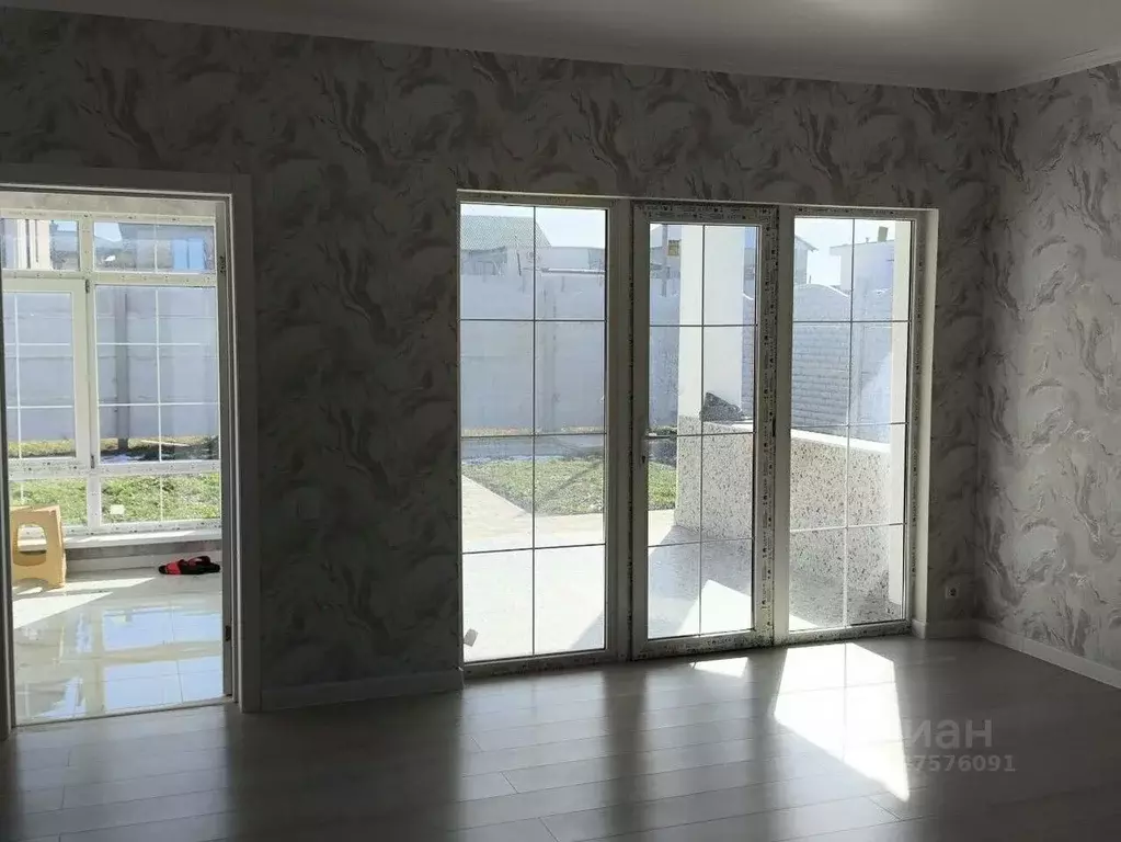 Дом в Крым, Симферопольский район, Трудовское с/пос, пос. Айкаван, ... - Фото 1