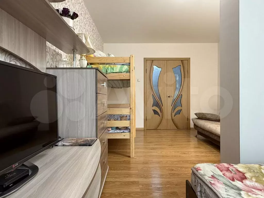 1-к. квартира, 38 м, 2/5 эт. - Фото 1