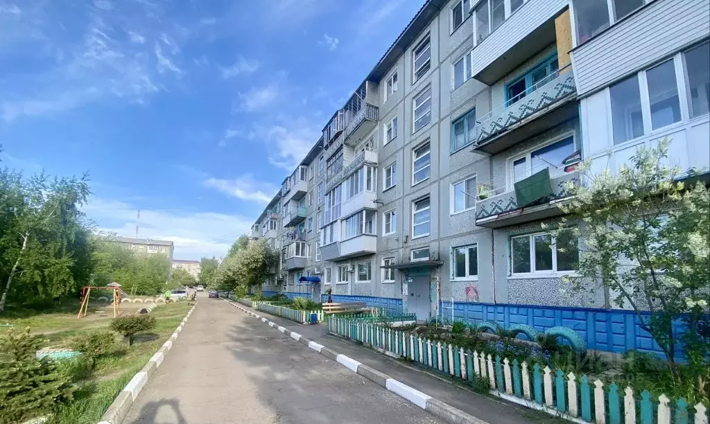 2-к кв. Омская область, Омск просп. Мира, 161е (43.6 м) - Фото 1