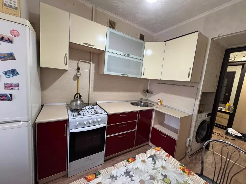 3-к кв. Татарстан, Набережные Челны пос. ЗЯБ, 17-й комплекс, 19 (60.0 ... - Фото 1