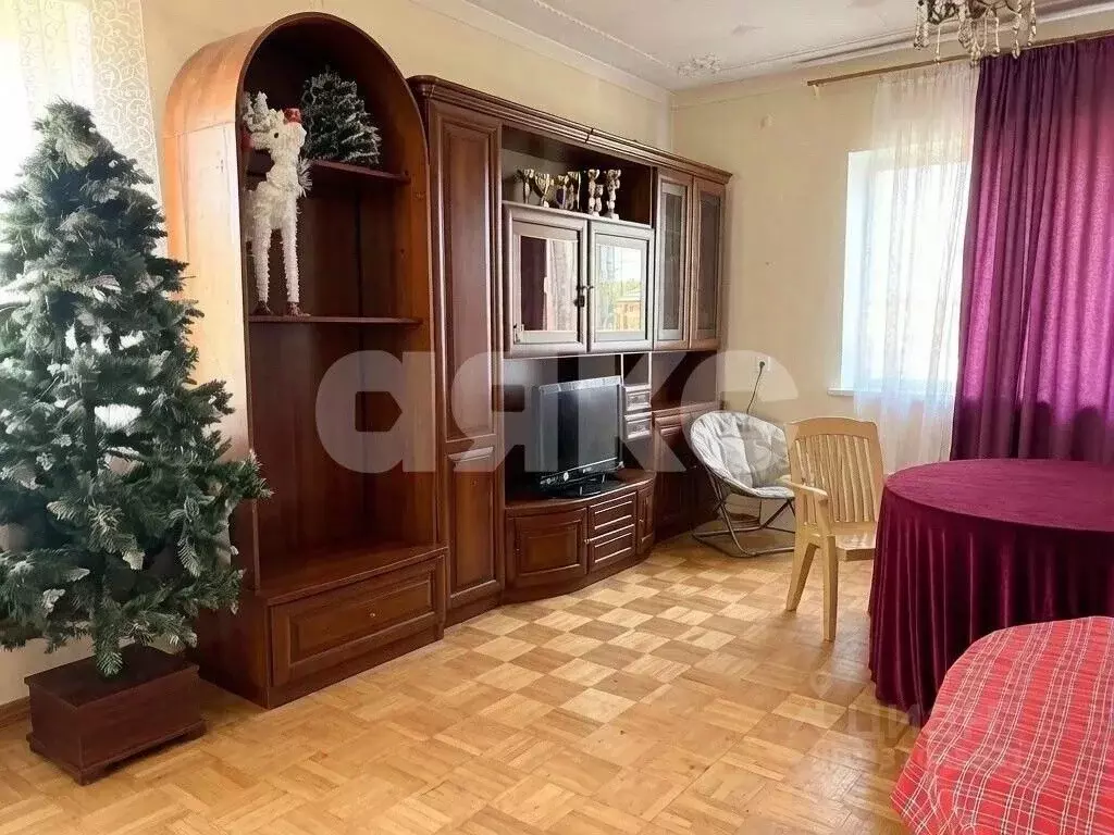 Дом в Краснодарский край, Новокубанский район, пос. Прикубанский ул. ... - Фото 2
