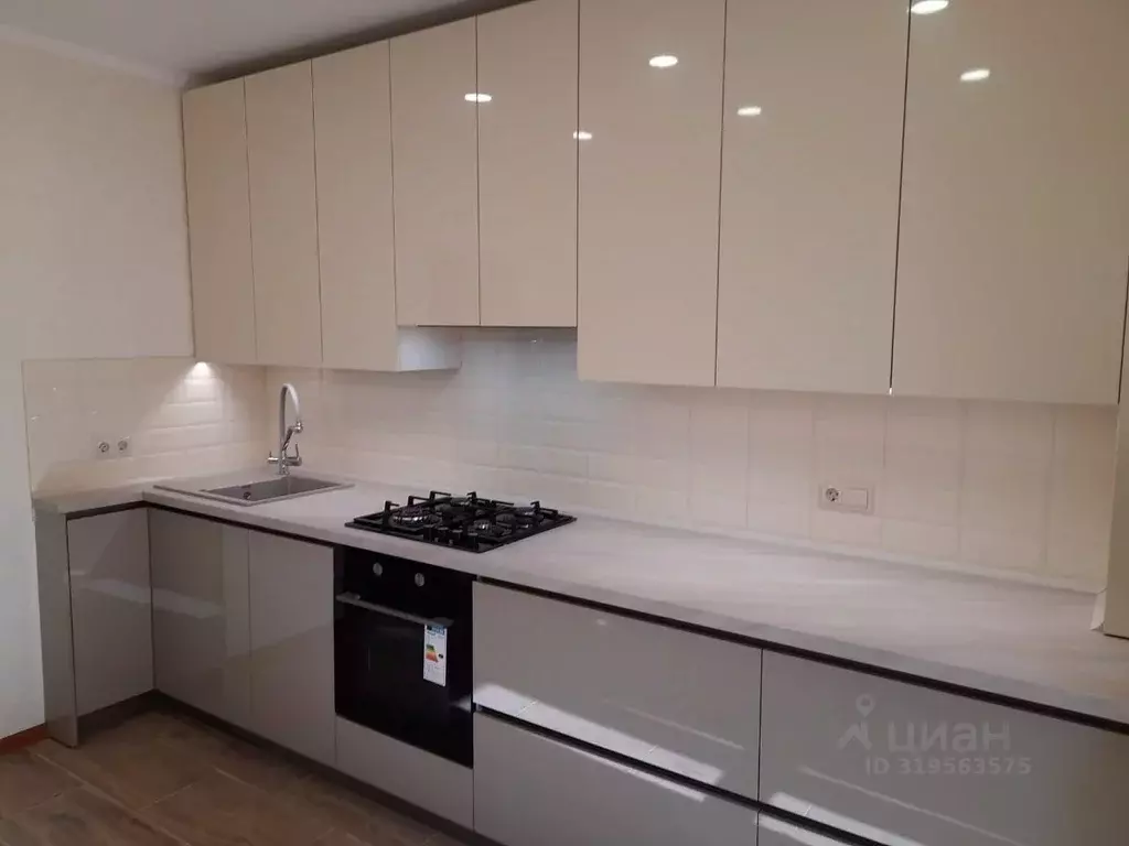 1-к кв. Калининградская область, Калининград ул. Кипарисовая (46.5 м) - Фото 1