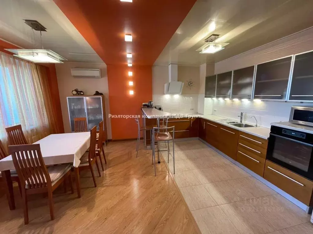 4-к кв. Хабаровский край, Хабаровск Уссурийский бул., 45 (142.6 м) - Фото 0