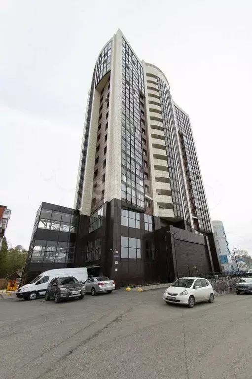 2-к. квартира, 60 м, 7/18 эт. - Фото 1