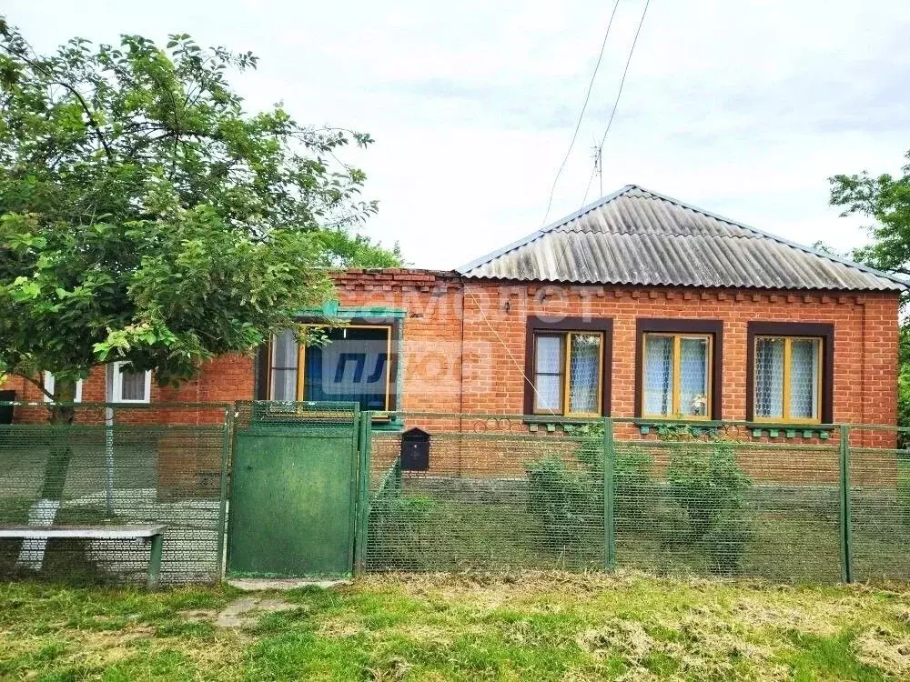 Дом в Краснодарский край, Брюховецкий район, Большебейсугское с/пос, ... - Фото 1