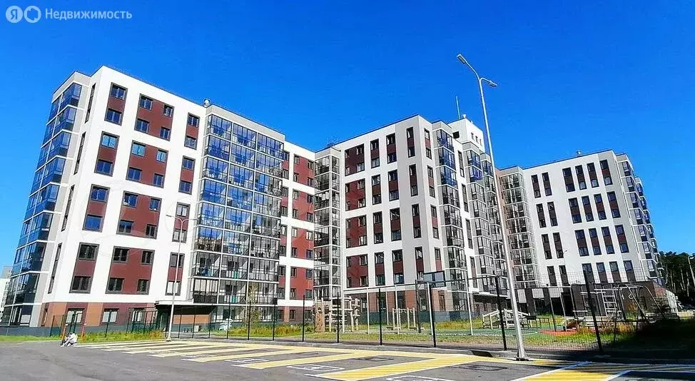 Квартира-студия: Тюмень, улица Парада Победы, 17 (26 м) - Фото 2