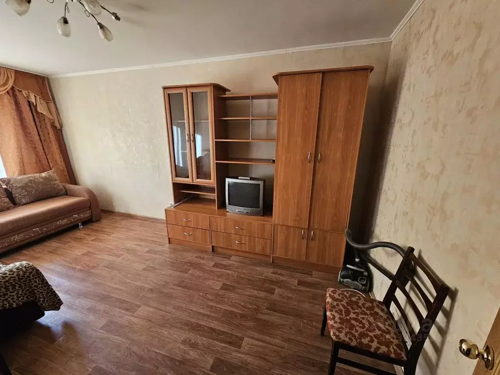 1-к кв. Омская область, Омск просп. Космический, 16 (30.0 м) - Фото 2