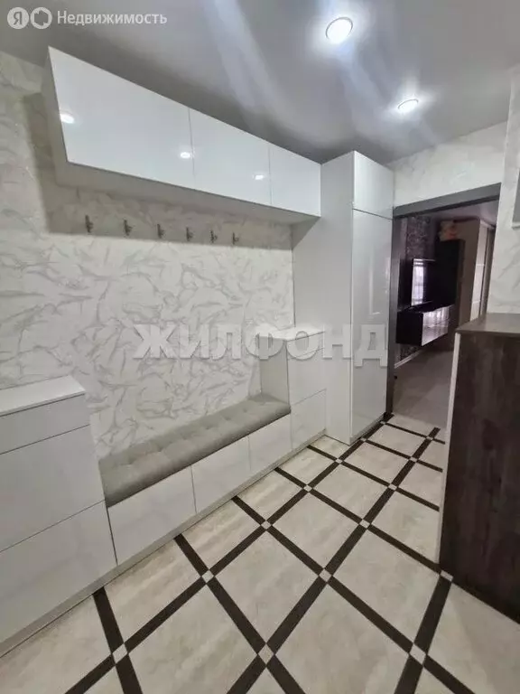 Квартира-студия: Новосибирск, улица Виталия Потылицына, 13/2 (37.9 м) - Фото 1