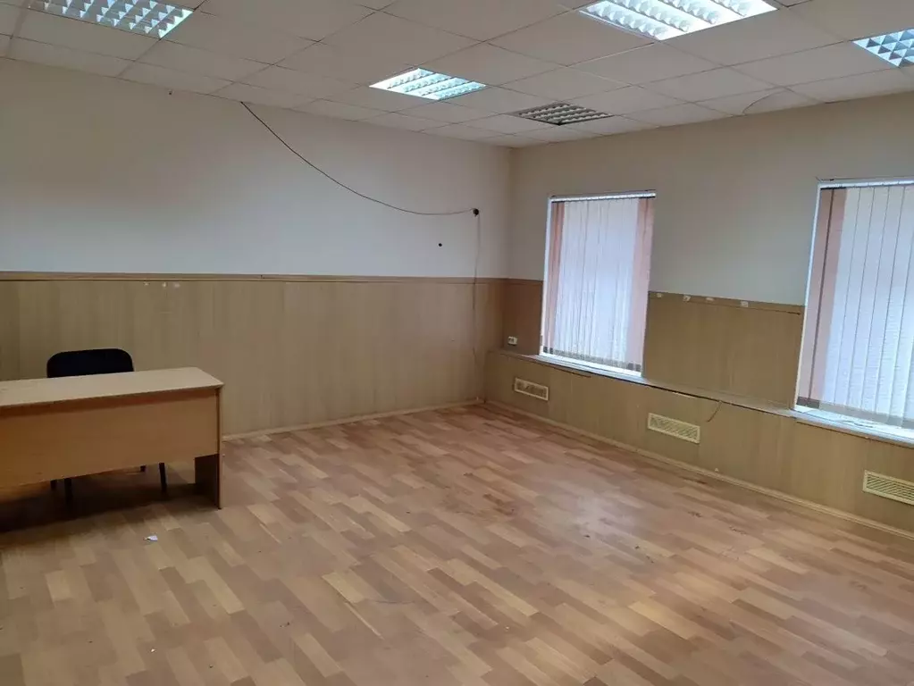 Помещение свободного назначения в Свердловская область, Екатеринбург ... - Фото 0