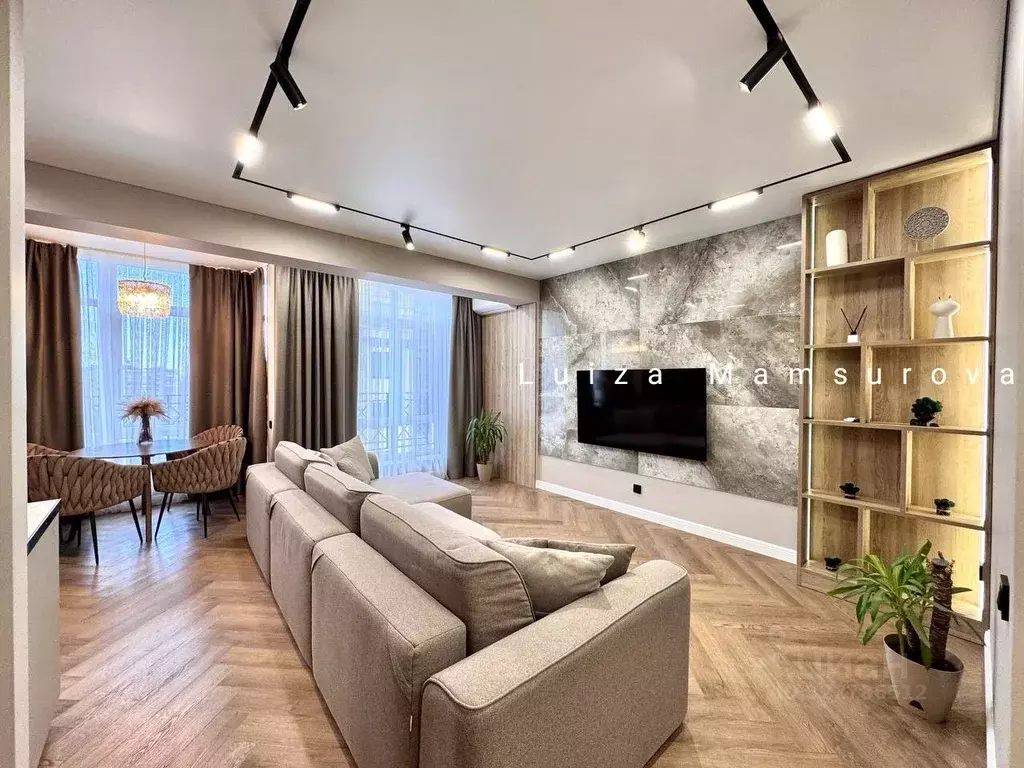 3-к кв. Северная Осетия, Владикавказ ул. Астана Кесаева, 44Вк2 (80.0 ... - Фото 1