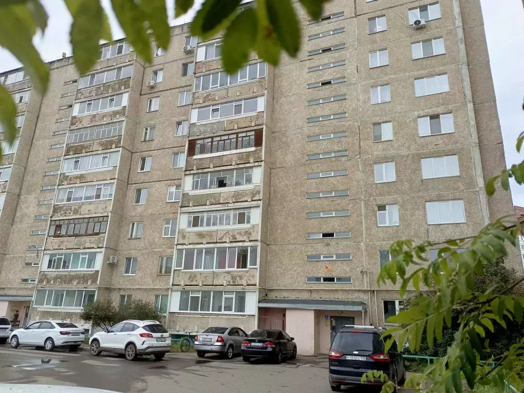 Продаётся 4-к квартира, 70.3 м - Фото 0