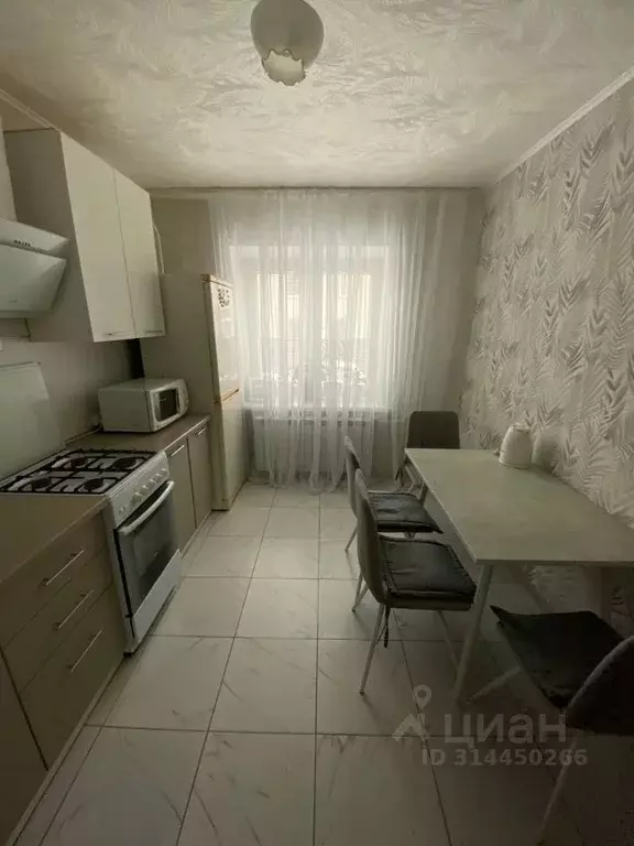 3-к кв. Ульяновская область, Ульяновск ул. Радищева, 151 (70.0 м) - Фото 1