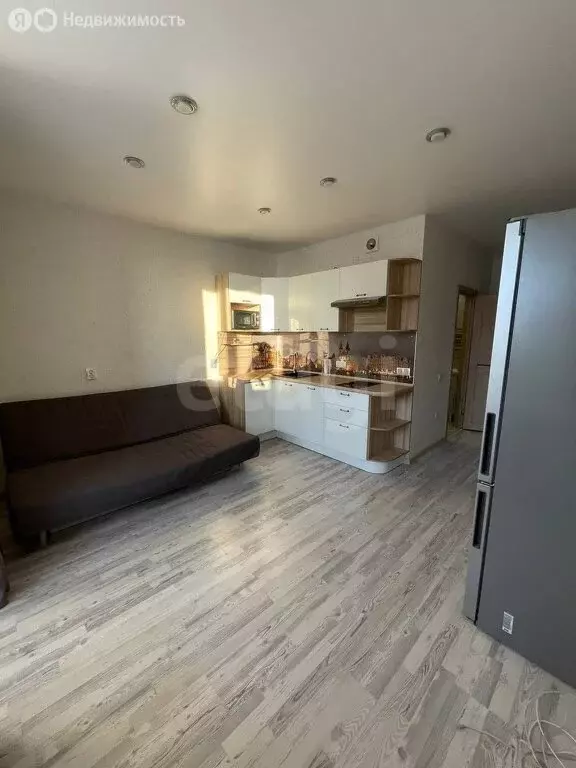 Квартира-студия: Тюмень, улица Фармана Салманова, 6 (23.1 м) - Фото 1