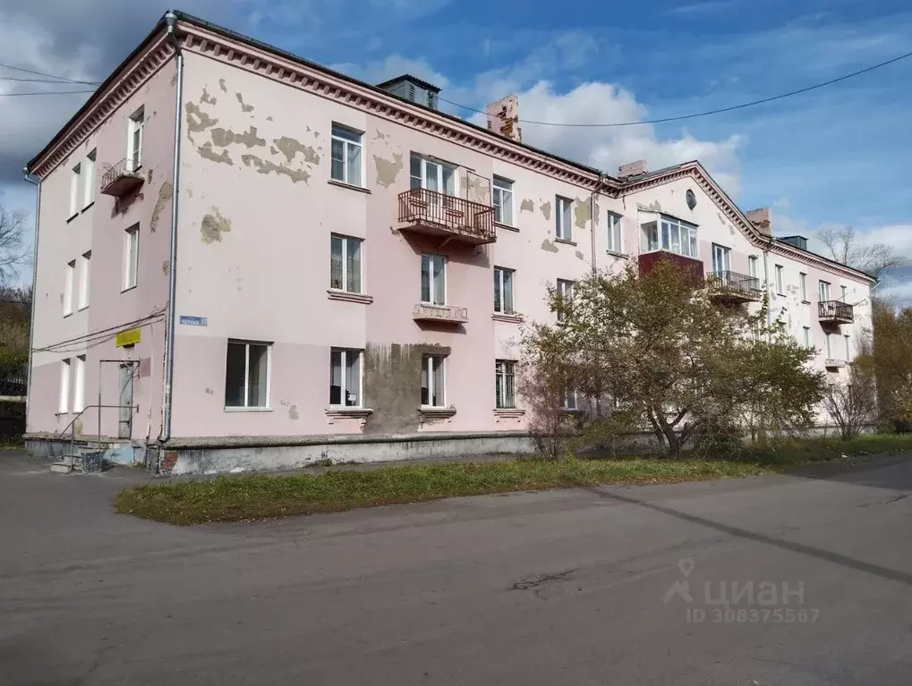 3-к кв. Кемеровская область, Прокопьевск ул. Черных, 17 (65.0 м) - Фото 1