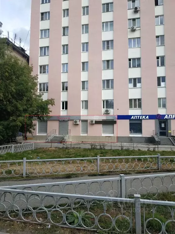 Торговая площадь в Свердловская область, Екатеринбург просп. ... - Фото 0