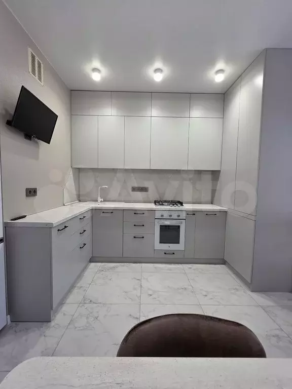 1-к. квартира, 40 м, 3/21 эт. - Фото 0