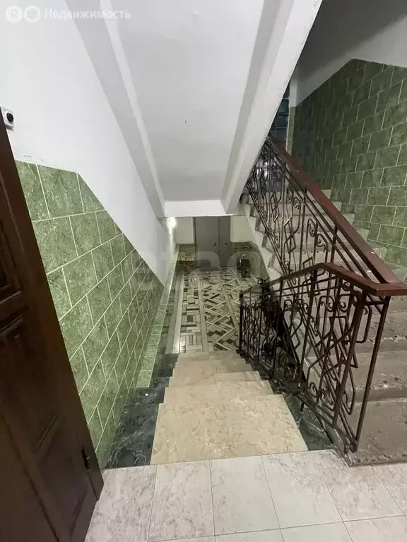 4-комнатная квартира: Махачкала, улица Манташева, 111 (145 м) - Фото 1