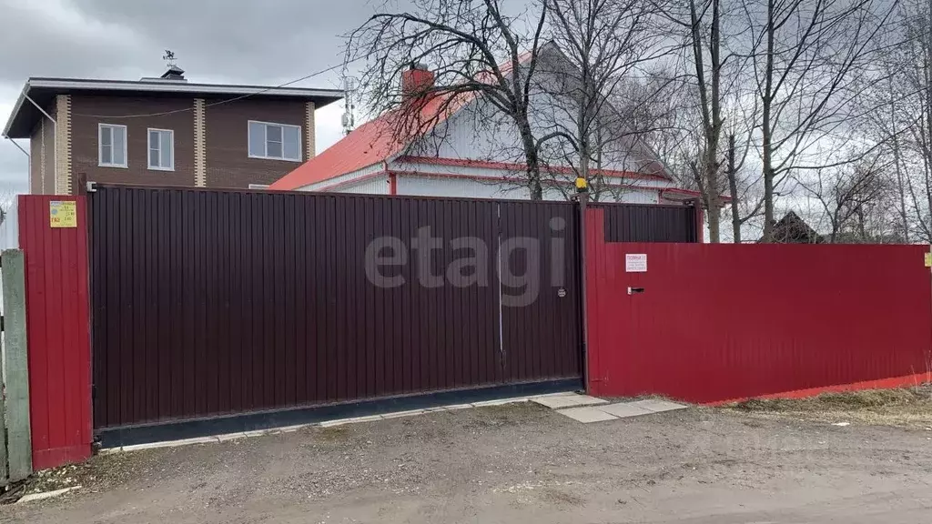 Дом в Коми, Сыктывкар городской округ, Краснозатонский пгт проезд ... - Фото 0