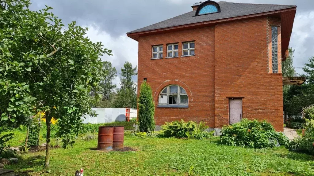 Дом в Ленинградская область, Гатчинский муниципальный округ, Вырица ... - Фото 1