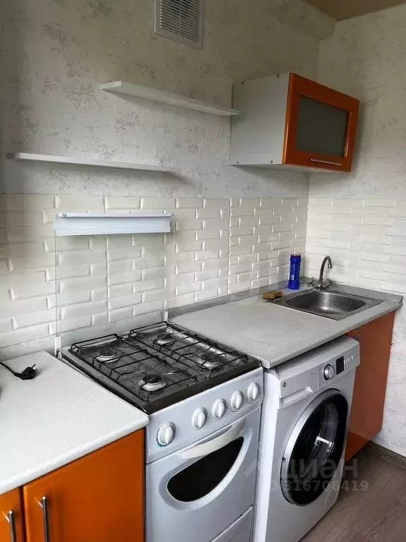 1-к кв. Коми, Ухта ул. 30 лет Октября, 9 (28.4 м) - Фото 0