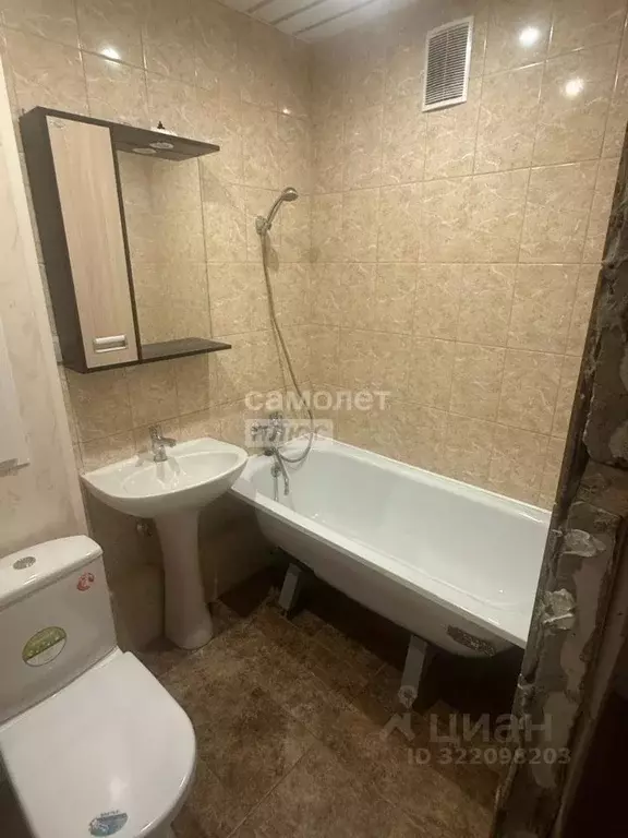 2-к кв. Липецкая область, Липецк Осенний проезд, 3 (42.6 м) - Фото 1