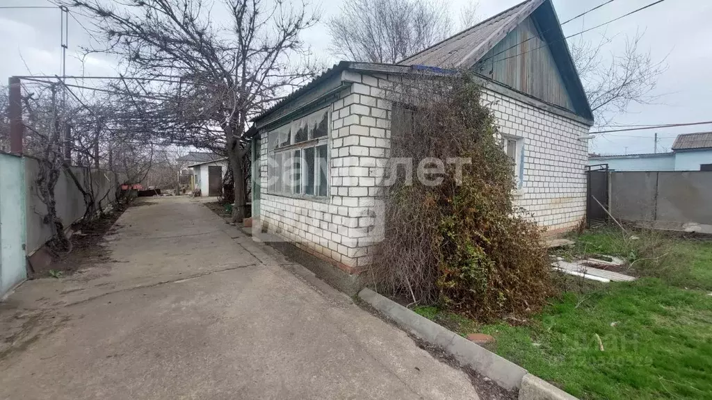 Дом в Калмыкия, Элиста ул. 28-й Армии, 75 (80 м) - Фото 0