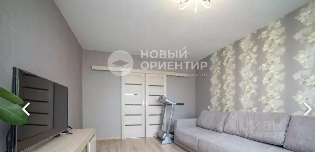 3-к кв. Свердловская область, Екатеринбург ул. Ереванская, 28 (81.6 м) - Фото 0