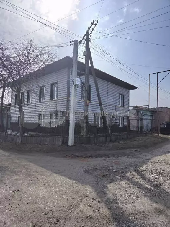 Дом в Курганская область, Шадринск ул. Комиссаров (158 м) - Фото 1