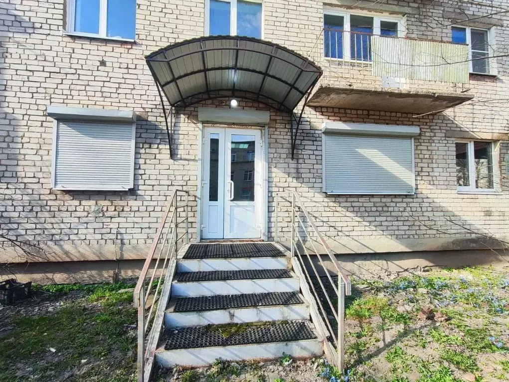 Помещение свободного назначения в Новгородская область, Великий ... - Фото 1