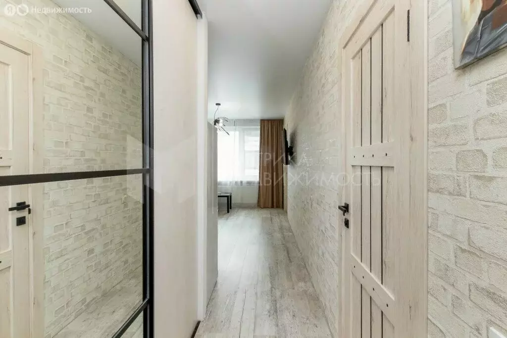 1-комнатная квартира: Тюмень, Стройотрядовская улица, 8 (30.6 м) - Фото 0