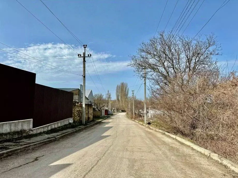 Участок в Крым, Белогорский район, Зуя пгт ул. Озерная, 10 (14.4 сот.) - Фото 0