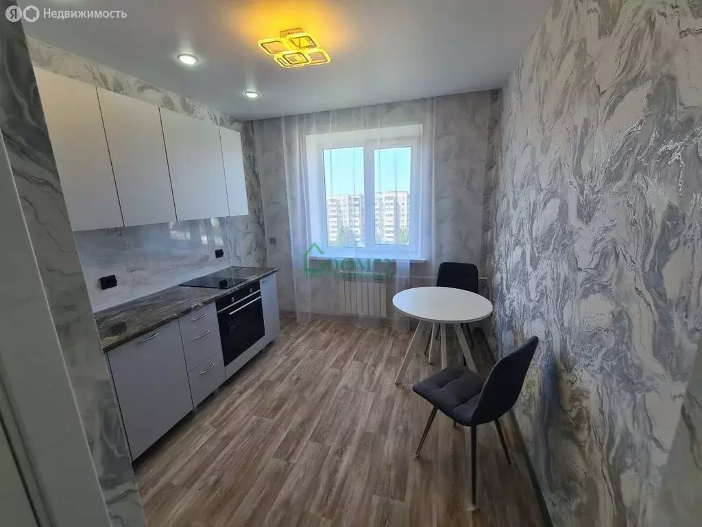 2-комнатная квартира: Тобольск, 9-й микрорайон, 30 (52 м) - Фото 0