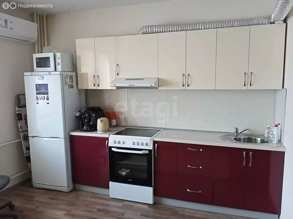 Квартира-студия: Челябинск, улица Университетская Набережная, 64 (19 ... - Фото 1