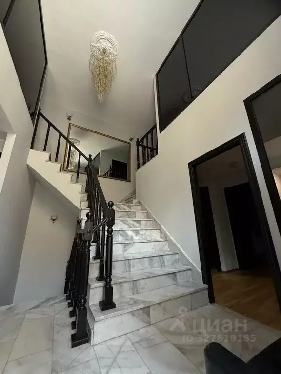 Помещение свободного назначения в Москва Садовая-Черногрязская ул., ... - Фото 1