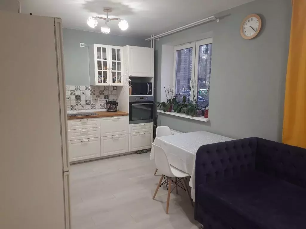 2-к кв. Санкт-Петербург пос. Парголово, Заречная ул., 45к2 (66.0 м) - Фото 2